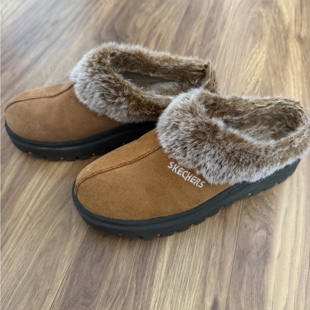 Skechers Faux Fur-Trim Brown Slip-On Clog